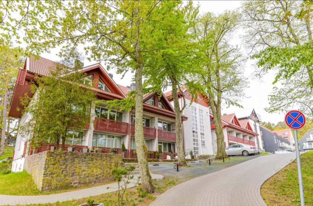 Liuto Apartamentai Juodkrantė Kültér fotó